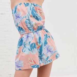 UO Floral Romper 🌺